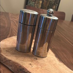Olde Thompson Chrome Silver Salt Shaker and Peppermill
